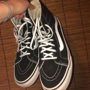 NEW BLACK HIGH TOP VANS